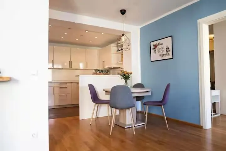 Beautiful Old Town Apartment Munich
